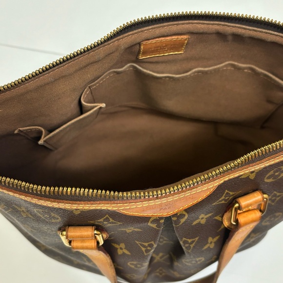 Louis Vuitton Monogram Palermo PM Tote Authentic 2011 - Picture 10 of 15